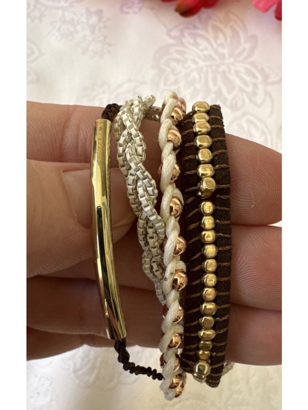American Eagle Bangle Thin Cream Seed Bead Gold-Tone Bracelet Set of 3 Stack NEW